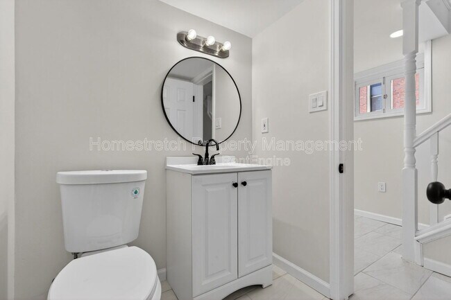 Building Photo - 4561 Laclede Ave