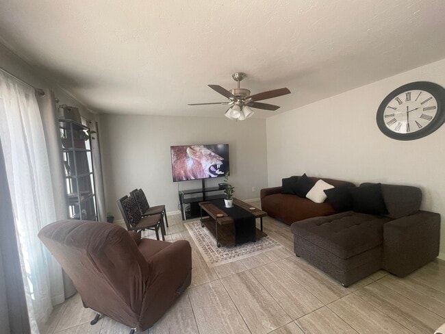 Building Photo - 6581 E Calle La Paz