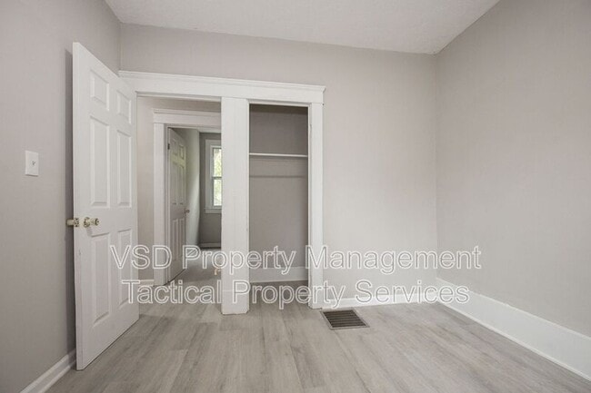 Building Photo - 9911 Olivet Ave