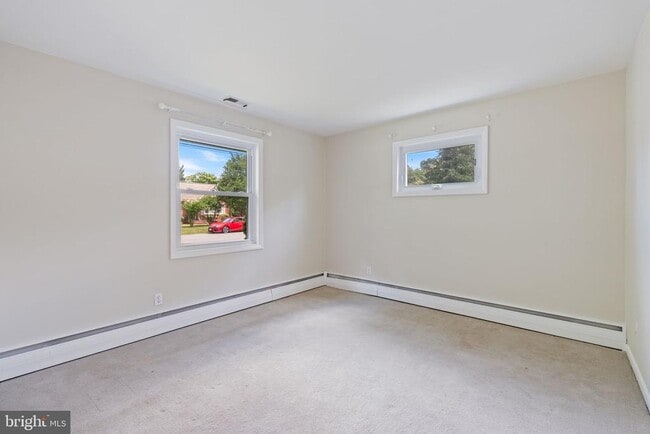 Building Photo - 8005 Woodholme Cir