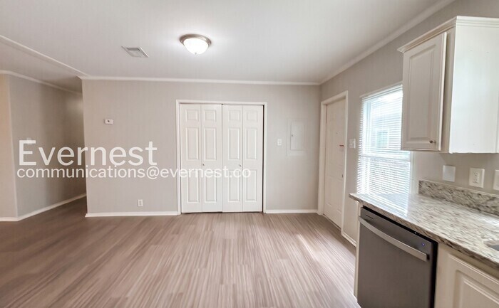 Building Photo - 11711 Greenglen Dr