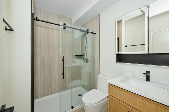 Building Photo - 5200 N Winthrop Ave