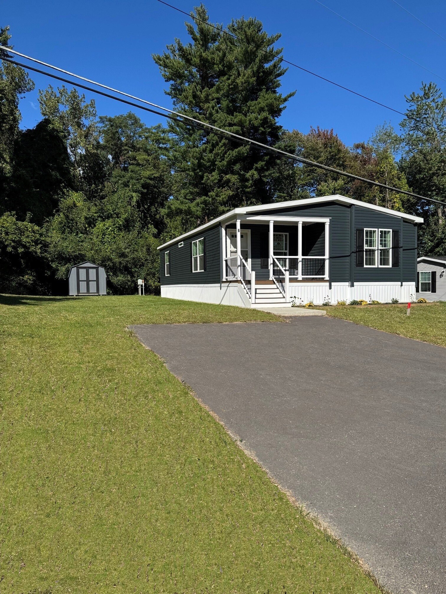 Building Photo - 6 Saratoga Dr