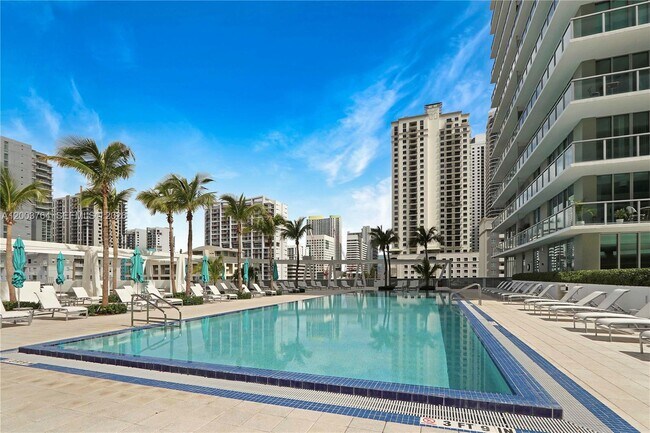 Building Photo - 79 SW 12th St