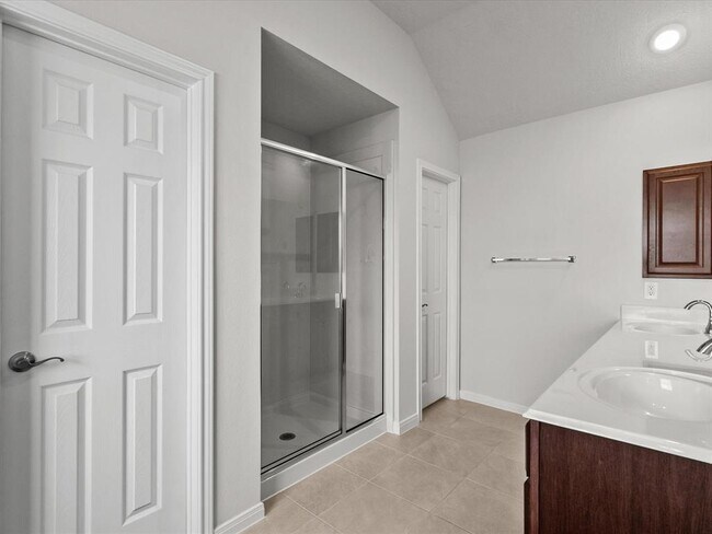 Building Photo - 3320 Pedregal Rd