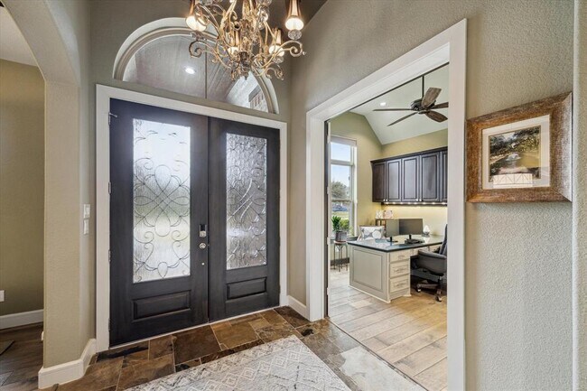 Building Photo - 18511 Arlan Lake Dr
