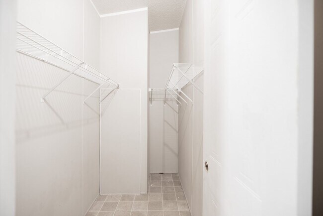 Building Photo - 30820 Peaches Way