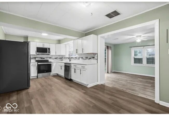 Building Photo - 5215 Southdale Dr