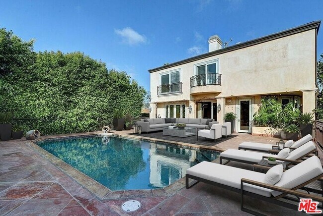 Building Photo - 209 S Anita Ave