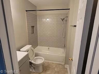 Building Photo - 1615 E 10th St