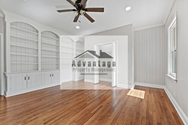 Building Photo - 1099 Pine Valley Rd