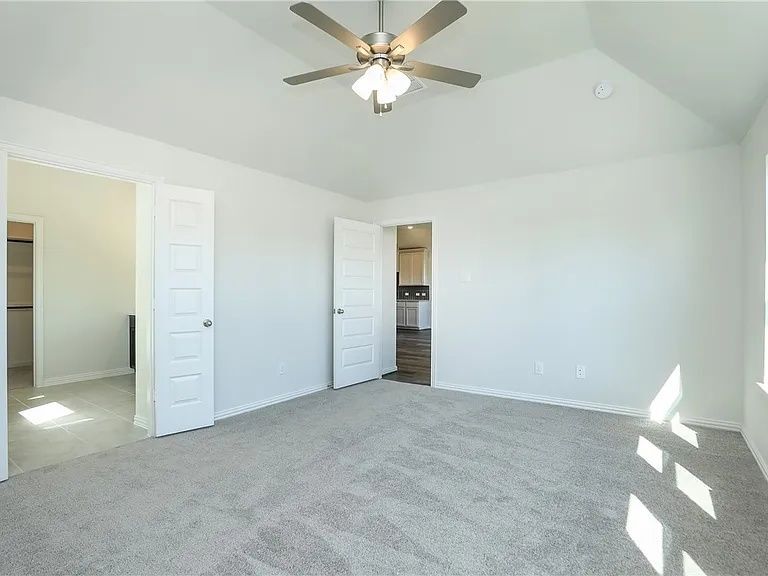 Building Photo - 6325 Fulton Dr