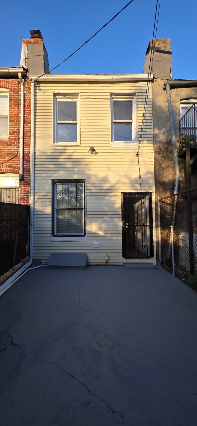 Building Photo - 1804 N Wolfe St