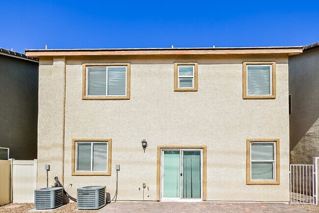 Building Photo - 8024 Carr Valley St