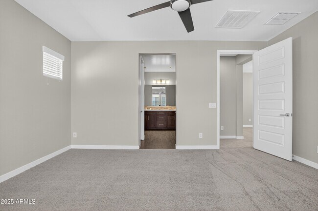Building Photo - 2350 W Gloria Ln