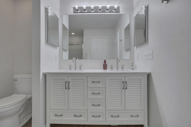 Building Photo - 4976 Conifer Dr