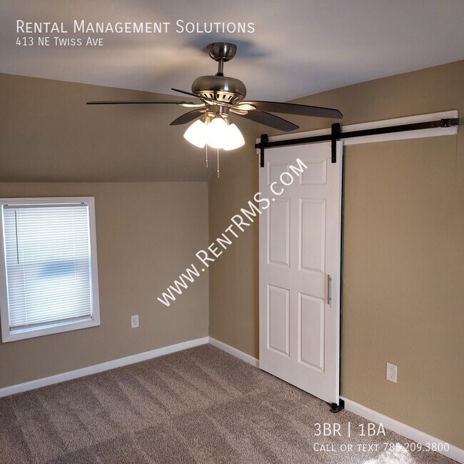 Building Photo - 413 NE Twiss Ave