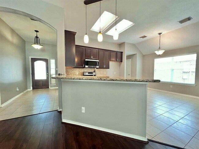Building Photo - 67 N Merryweather Cir