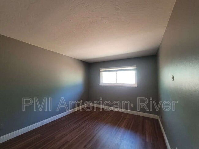 Building Photo - 1321 Oak Terrace Ct