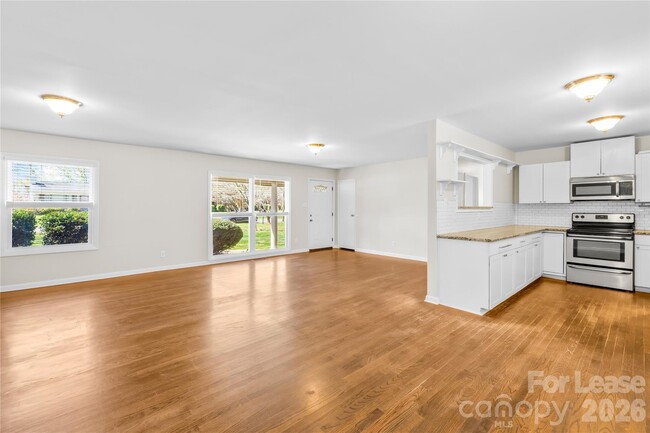 Building Photo - 4033 Woodgreen Terrace