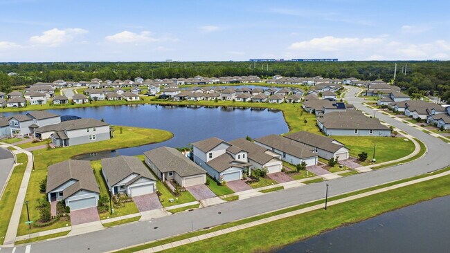 Building Photo - 101 Pitching Wedge Dr