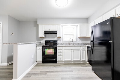 Building Photo - 32 Baird St