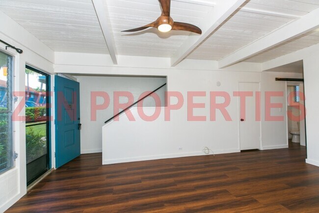 Building Photo - 1379 Hunakai St