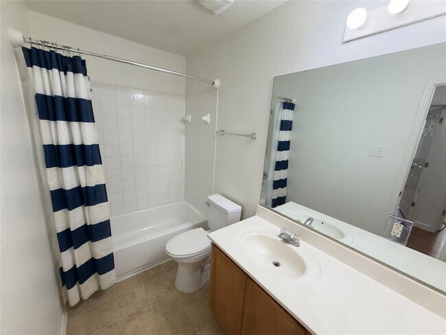 Building Photo - 339 Oxford Dr