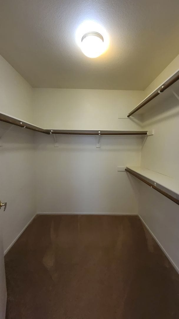 Building Photo - 2 Story home with 4 Bedrooms