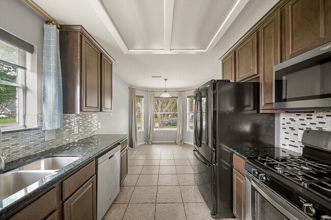 Building Photo - 1242 Hunter Wood Dr