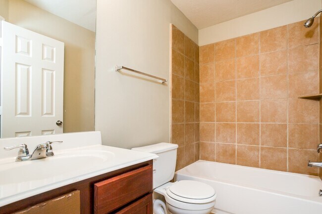 Building Photo - 1023 Doubletree Glen Dr