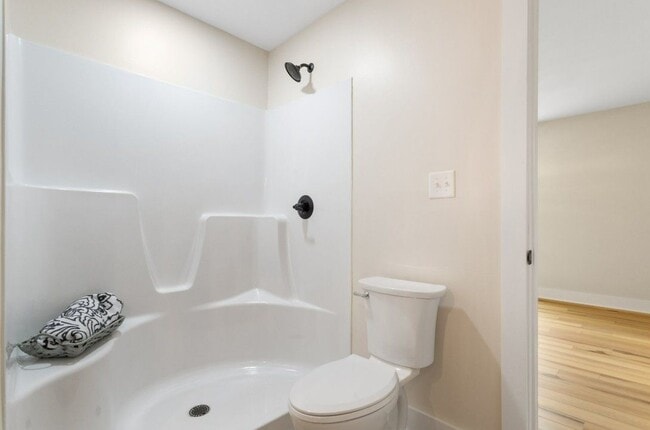 Building Photo - 4633 Godwin Blvd