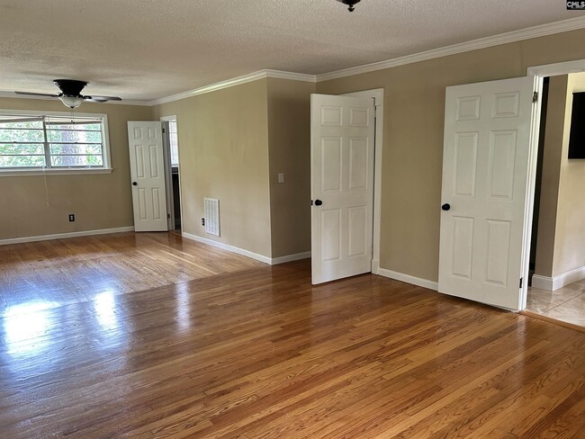 Building Photo - 3817 Ardincaple Dr