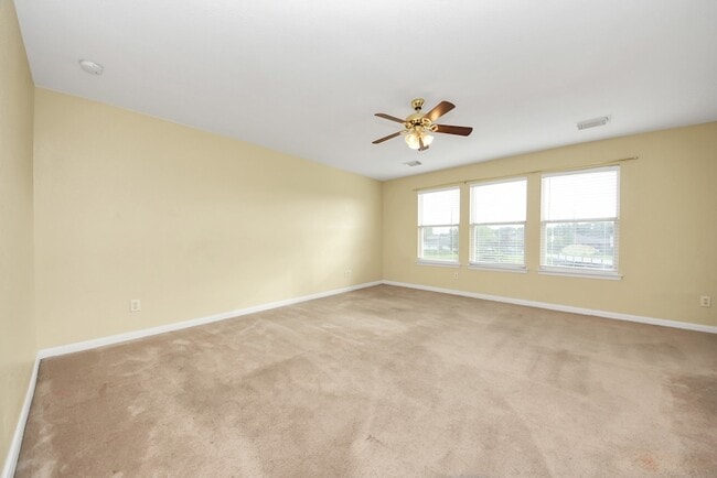 Building Photo - 15202 Lynford Crest Dr