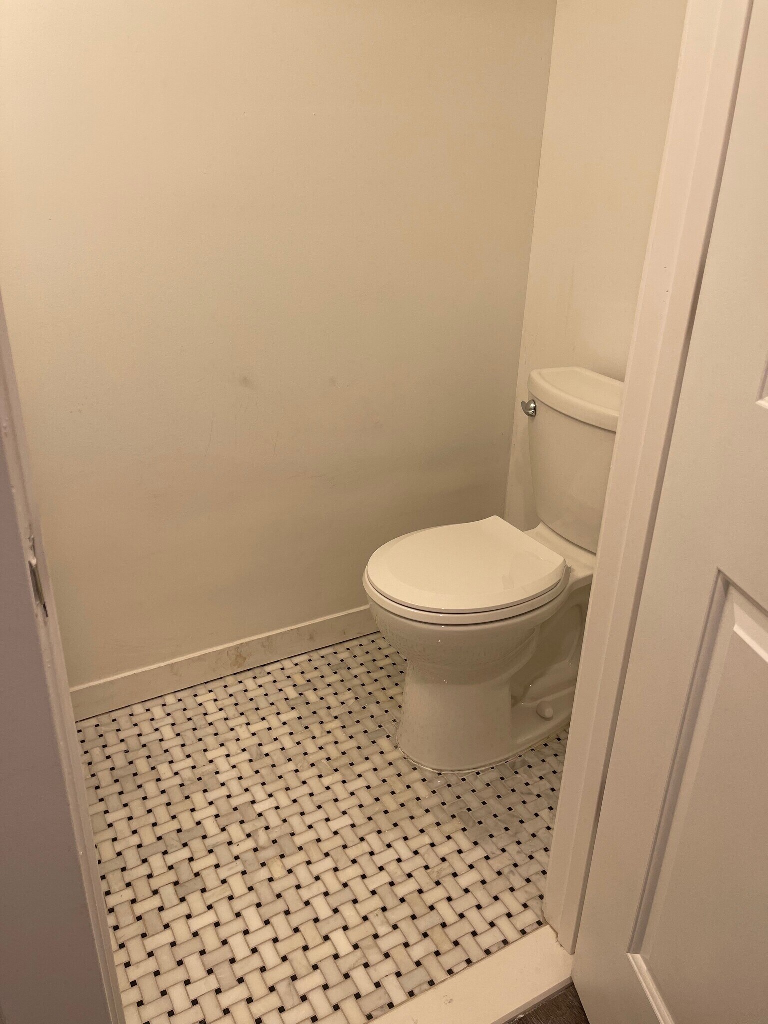 Building Photo - 2366 Orthodox St