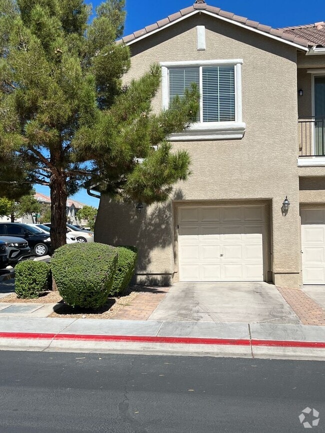 Building Photo - 2 BED / 2 BA - ALL APPLIANCES - COMMUNITY ...