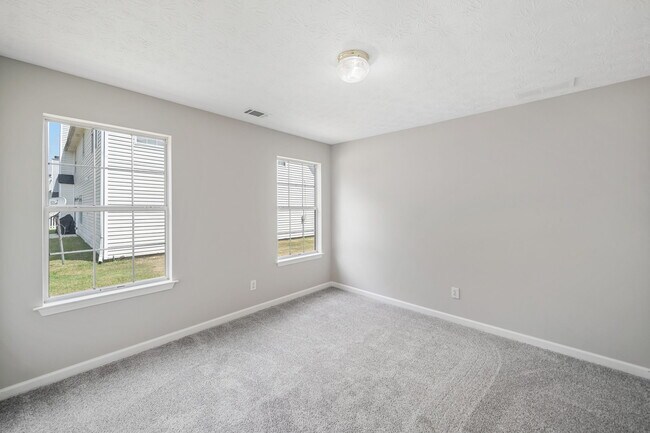 Building Photo - 3690 Golfe Links Dr
