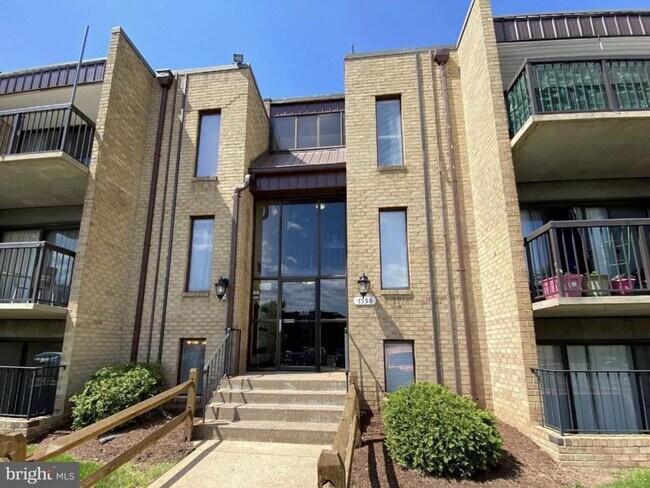 Building Photo - 7598 Gales Ct