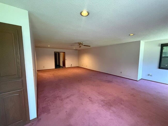 Building Photo - 8300 NW 15th St