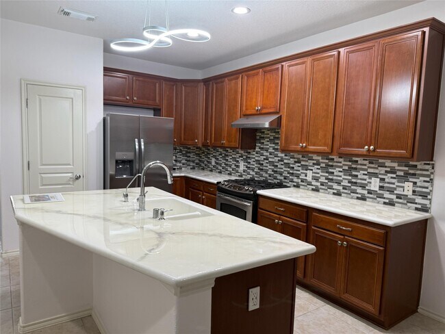 Building Photo - 24543 Carlton Springs Ln
