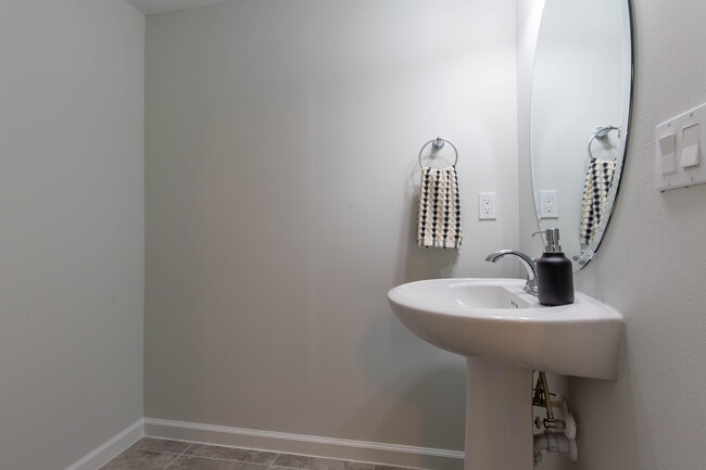 Building Photo - 16401 Millenium Ct