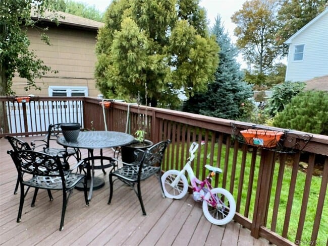 Building Photo - 1316 Mcclure Ave