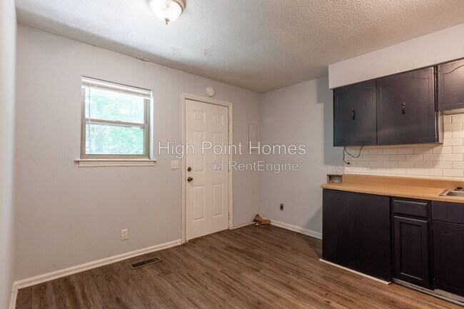 Building Photo - 1648 Johnson Rd