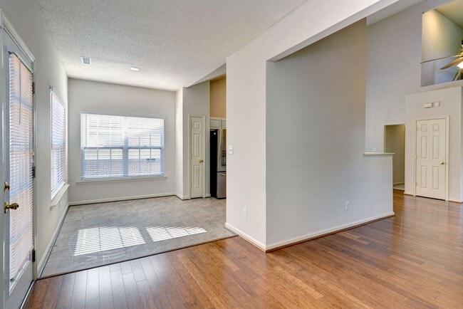 Building Photo - Peaceful Retreat in Willow Lakes