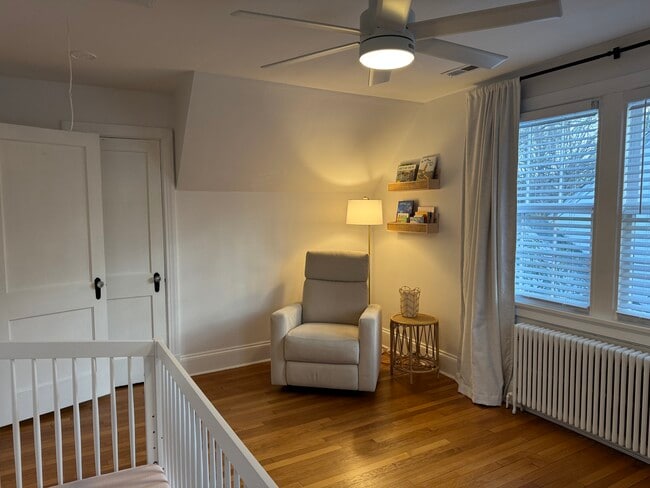 Building Photo - 5009 E Seminary Ave