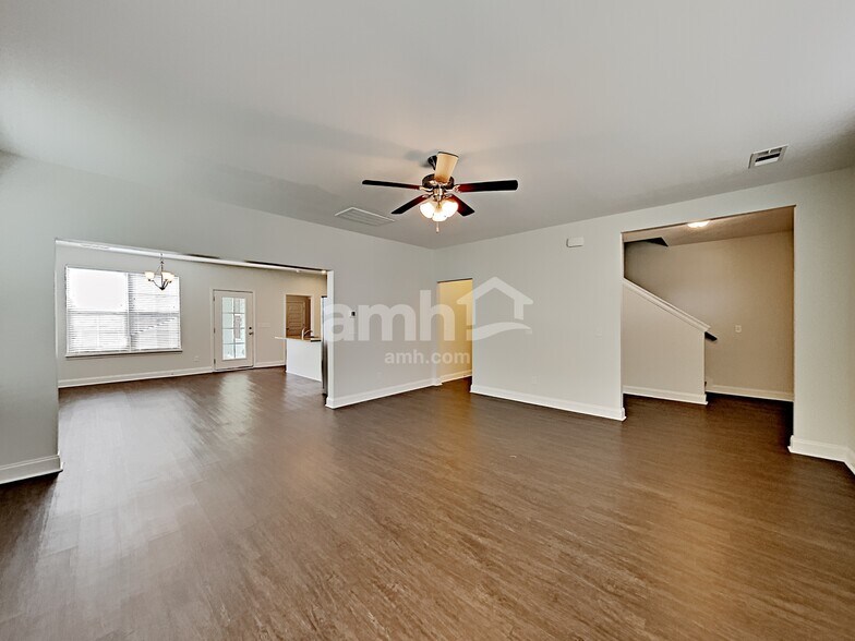 Building Photo - 5234 Tupelo St