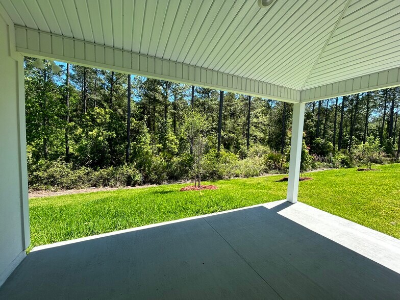 Building Photo - 106 Zancara St