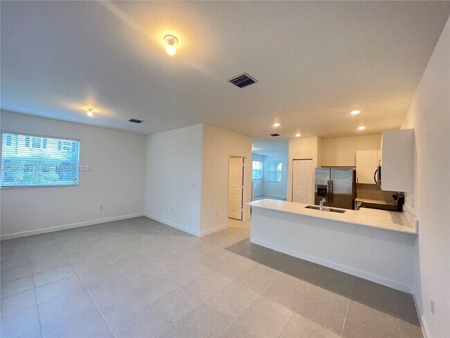 Building Photo - 16221 SW 290th Terrace