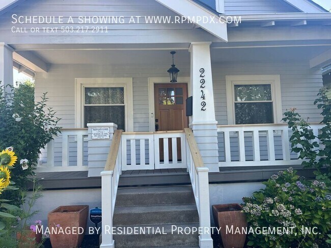 Building Photo - 2242 SE 44th Ave