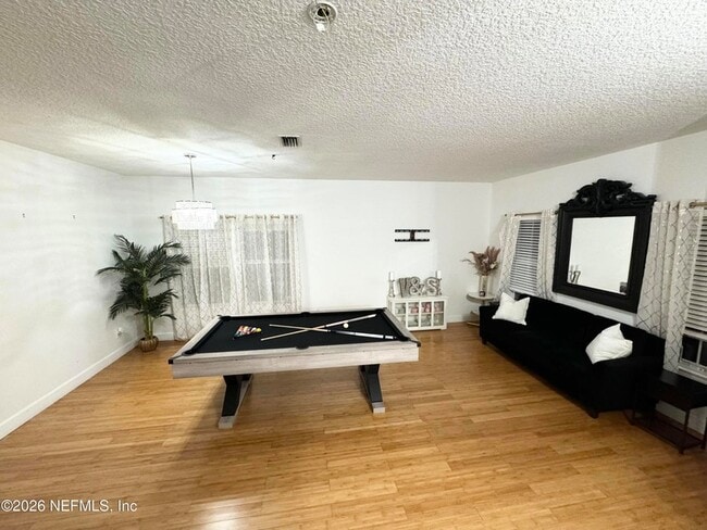 Building Photo - 955 Churchhill Ln